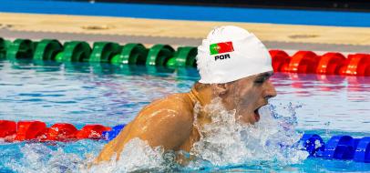 marco-meneses-estabelece-novo-recorde-nacional-nos-200m-estilos-sm11-nos-mundiais-de-singapura