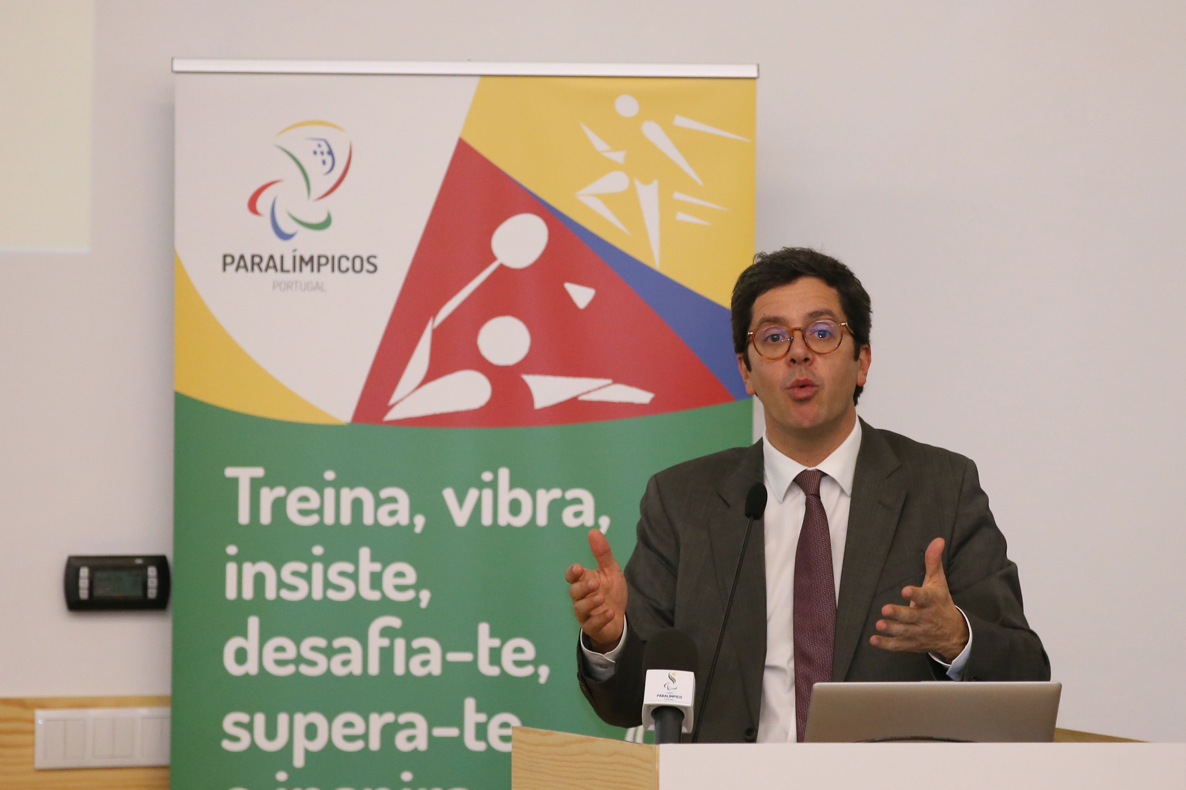 Secretário de Estado da Juventude e Desporto aponta caminho de retoma gradual de atividade