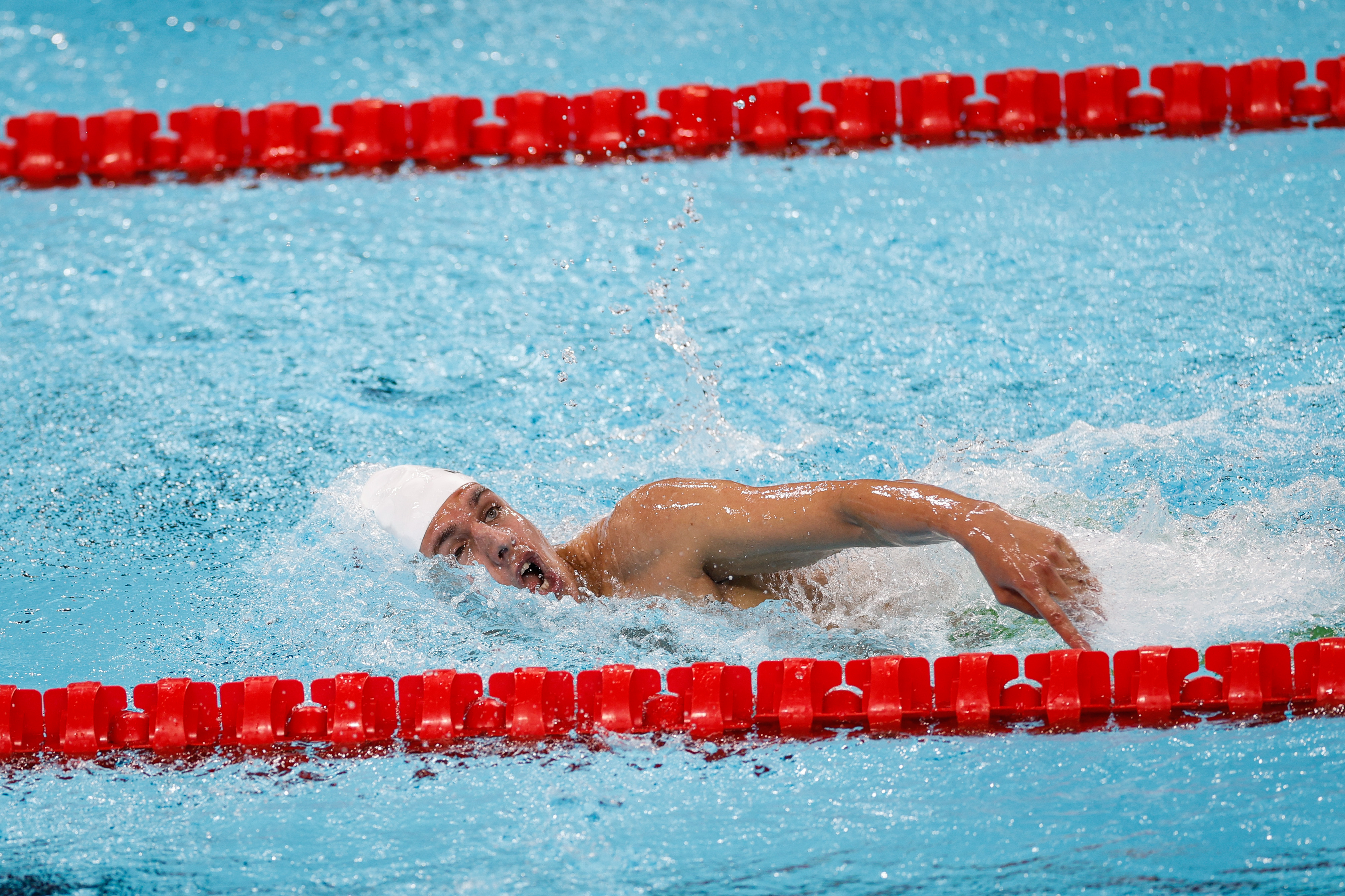 Marco Meneses garante diploma paralímpico com recorde nacional