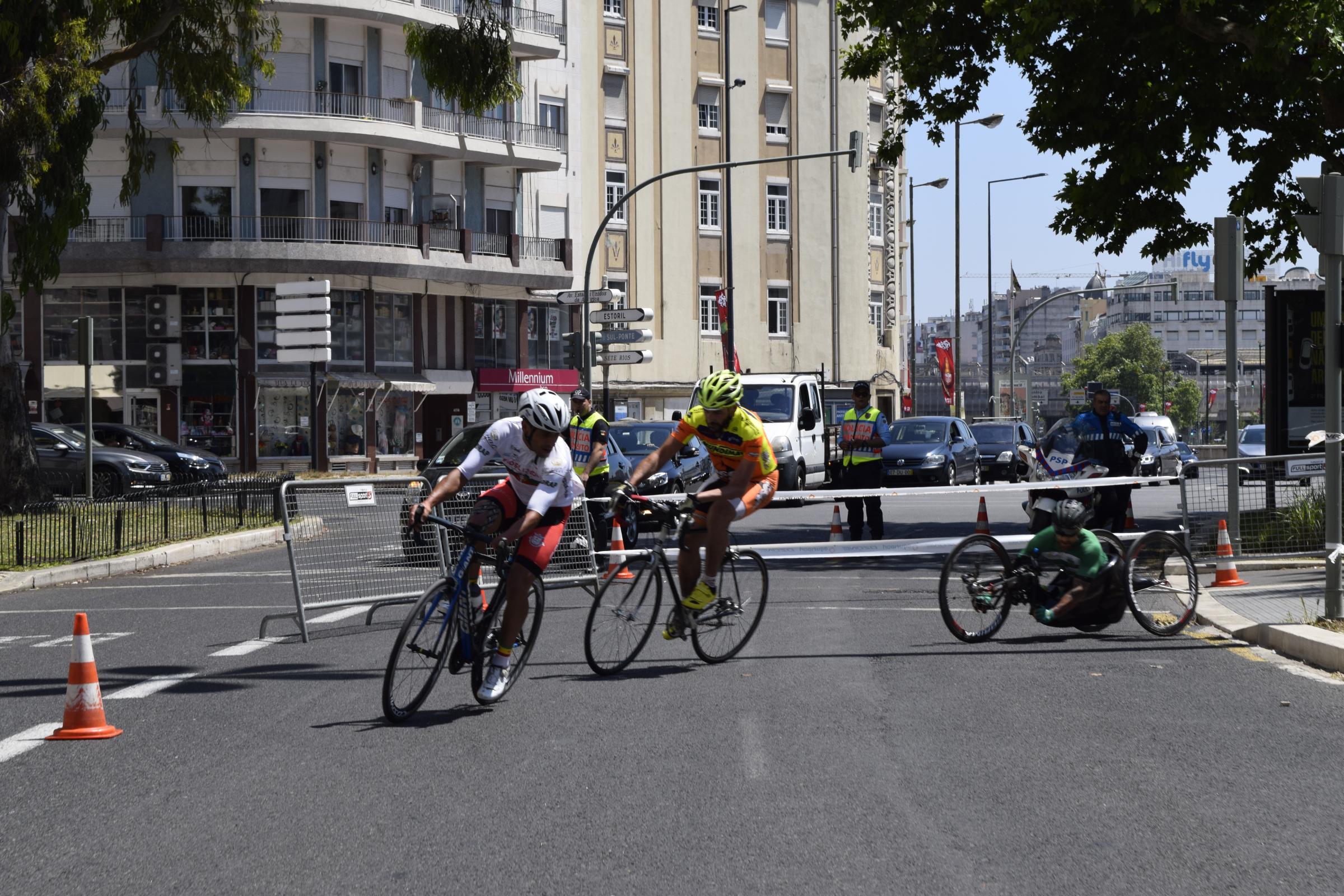 Paraciclismo coloriu cidade de Lisboa em dia de Santos