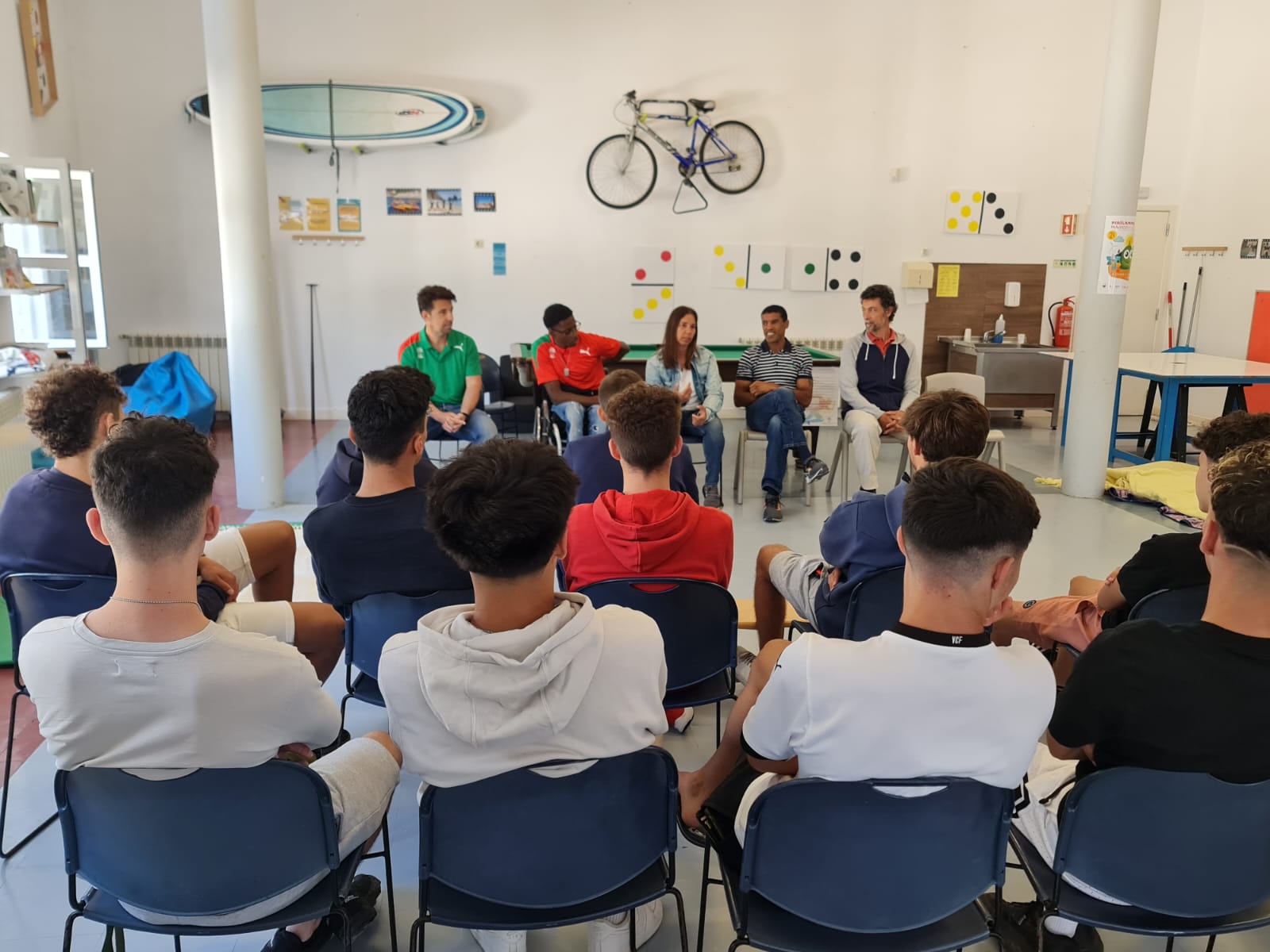 Escola Secundária de Sampaio acolheu tertúlia sobre atletismo