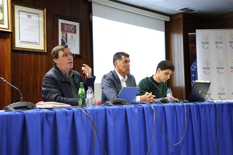José Manuel Lourenço ao lado de Carlos Lopes, secretário geral do Comité Paralímpico de Portugal