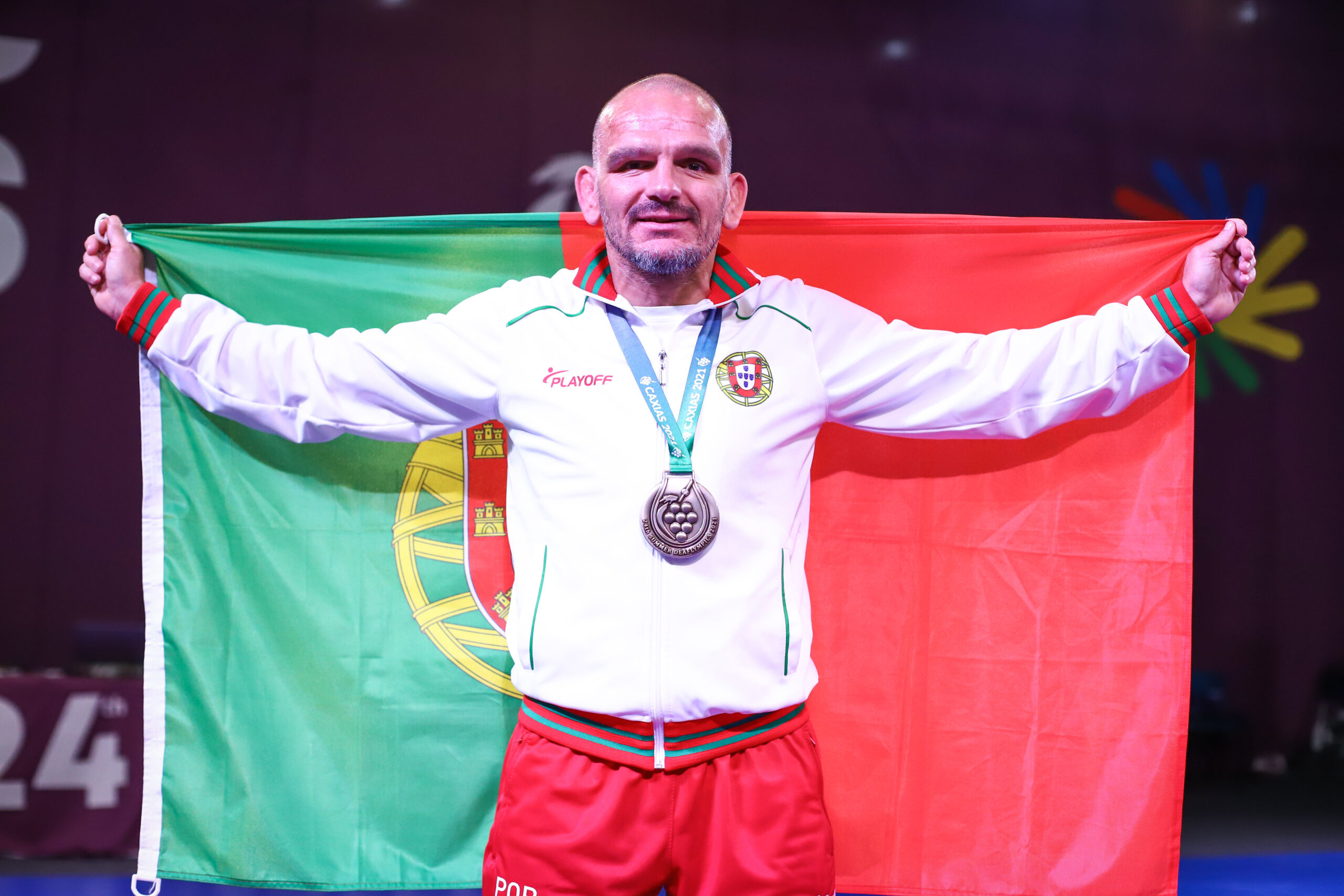 Medalhado Surdolímpico Hugo Passos aterra esta sexta-feira em Lisboa